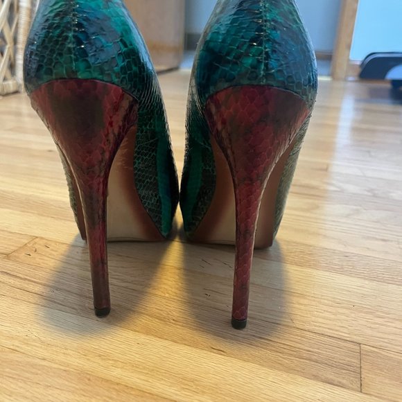 Size 8.5 Boutique 9 Faux Snakeskin duotone pumps - Picture 2 of 4